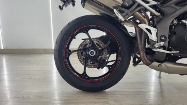 TRIUMPH SPEED TRIPLE RS - Imagen 6
