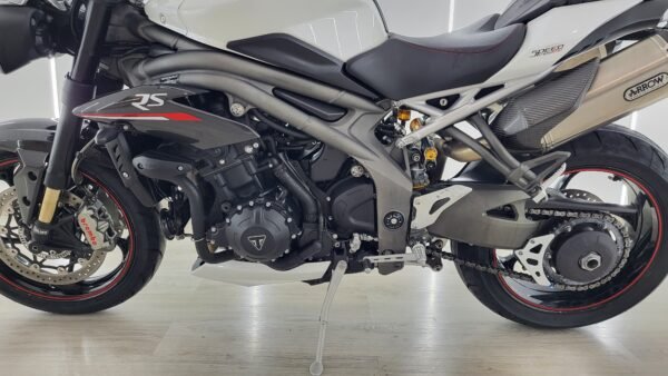 TRIUMPH SPEED TRIPLE RS - Imagen 15