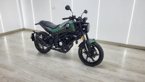 BENNELLI Leoncino 125 - Imagen 3