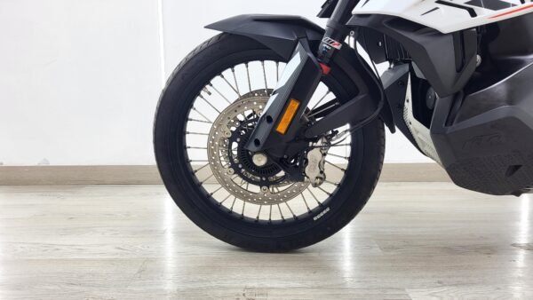 KTM 790 ADVENTURE - Imagen 13