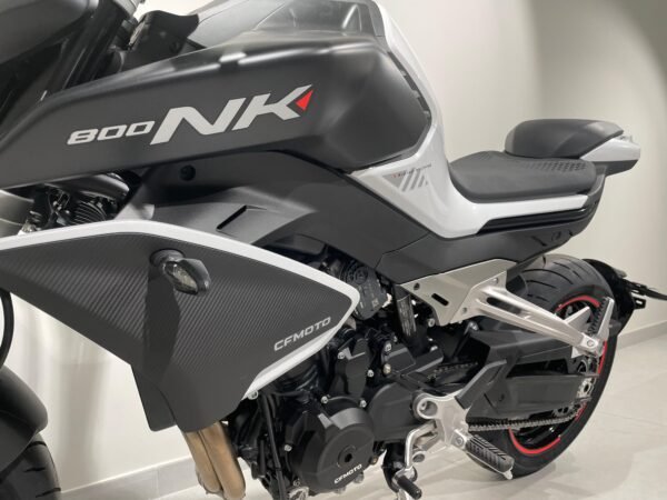 CFMOTO 800NK Advanced - Imagen 14