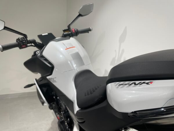 CFMOTO 800NK Advanced - Imagen 10