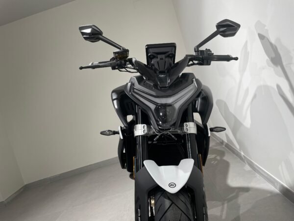 CFMOTO 800NK Advanced - Imagen 7