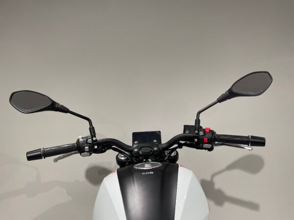 PEUGEOT PM 01 - Imagen 17